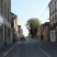 La rue d'Anjou (dos à l'église) 