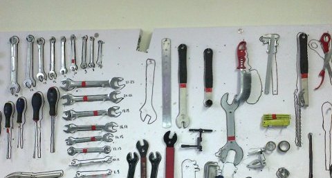 Les outils de l'atelier vélo.